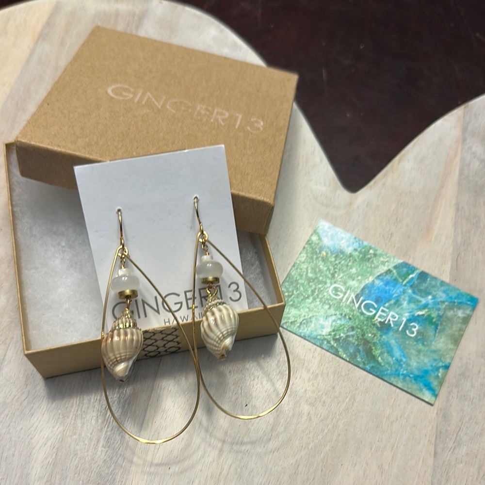 Ginger 13 Moonstone Gold tone and Cream Shell Earrings